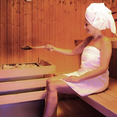 머큐어 오마하 비치 4*