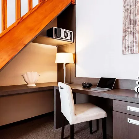 Mercure Bayeux Omaha Hotel Port-en-Bessin-Huppain