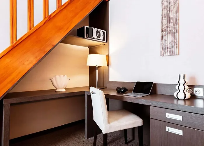 Mercure Bayeux Omaha Hotel Port-en-Bessin-Huppain