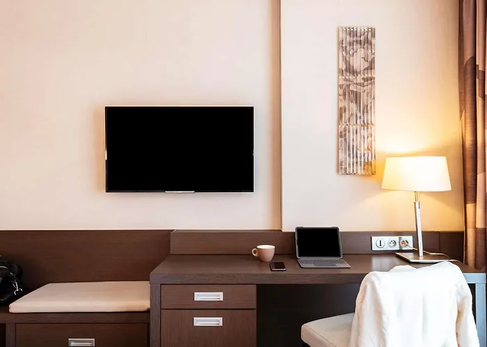 Mercure Bayeux Omaha Port-en-Bessin-Huppain