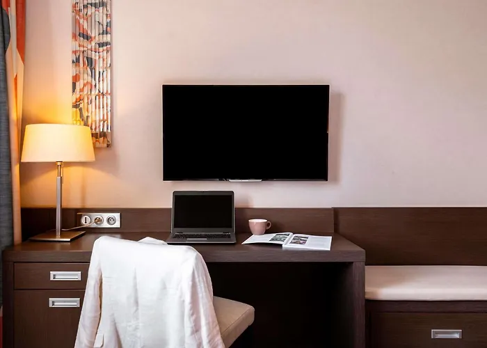 Mercure Bayeux Omaha Hotel